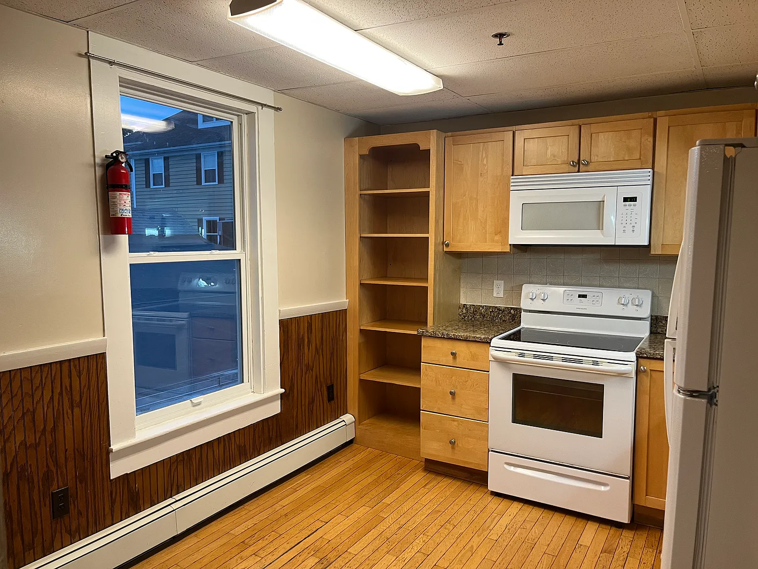 48 Main St — Photo 2
