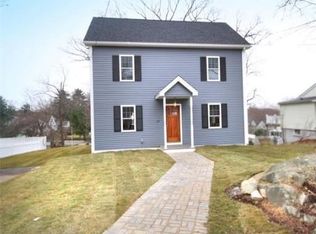 29 Warren Ave, Wakefield, MA 01880