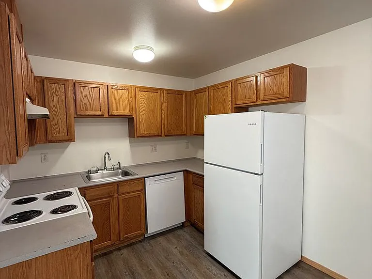 1838 Valencia St — Photo 2