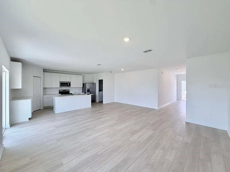 6472 Domizio Dr — Photo 8