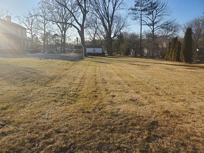 2nd image of 6520 Salem Rd