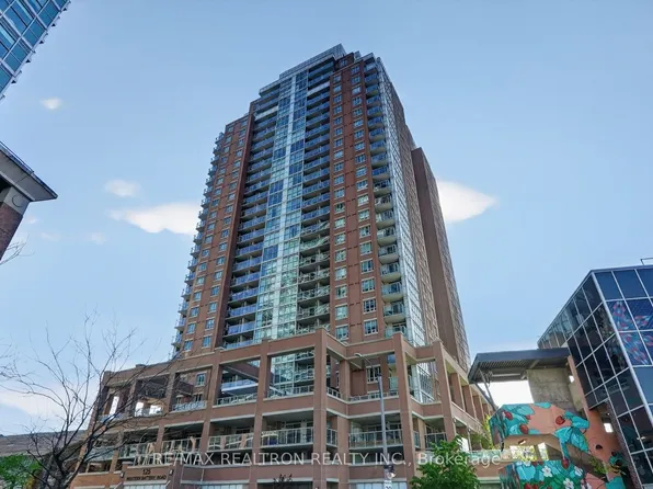 125 Western Battery Rd #2902, Toronto, ON M6K 3R8