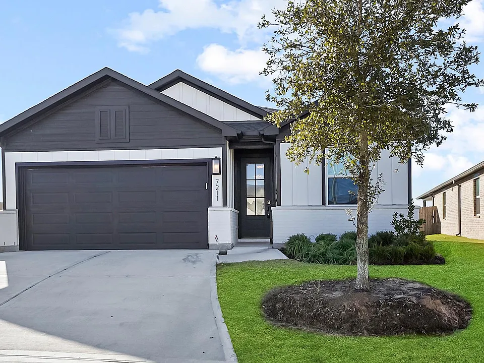 7211 Greenbriar Bend Ct