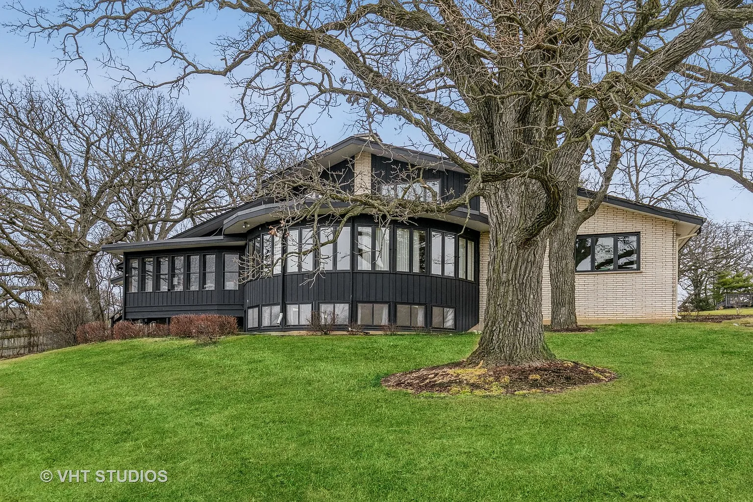 35W190 Frontenac Dr photo 1