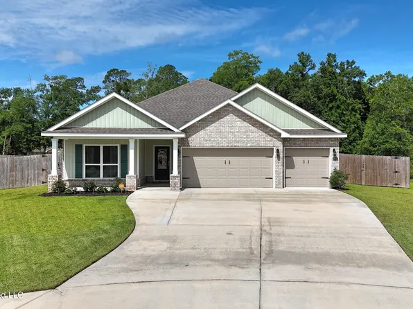 6028 Seagull Dr, Long Beach, MS 39560