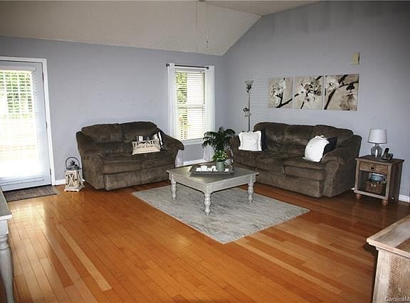 2nd image of 102 Linville Ct