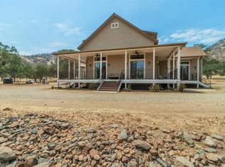 6515 Bellows Dr, Sanger, CA 93657