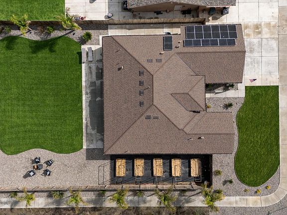 2nd image of 2070 W Chianti Way