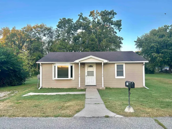 450 Avenue 8, Attica, IN 47918