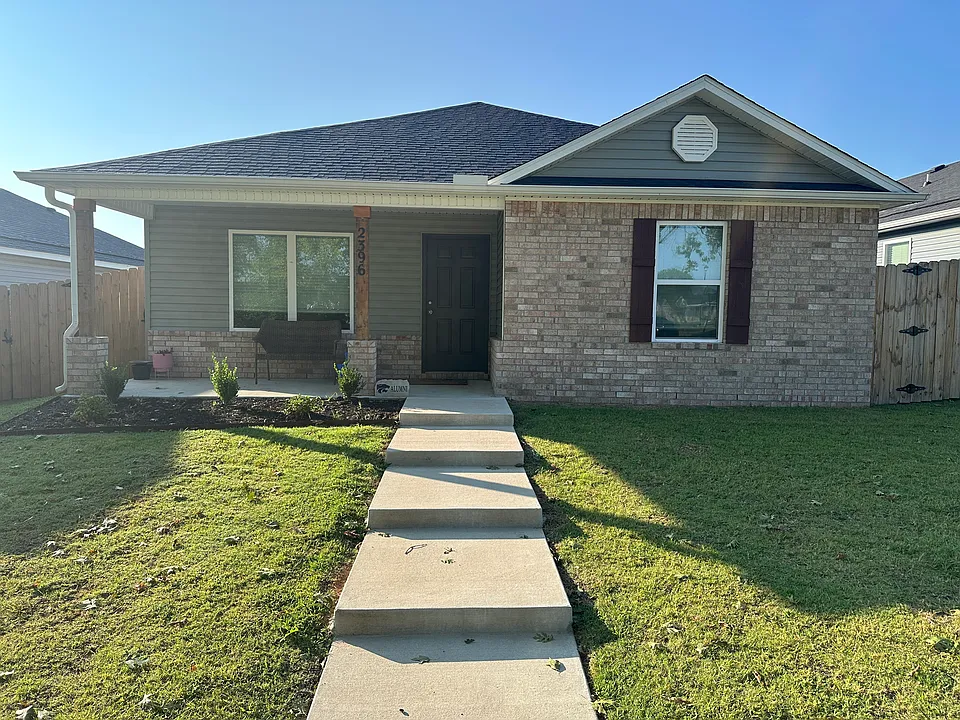 2396 E Illinois Aly #1