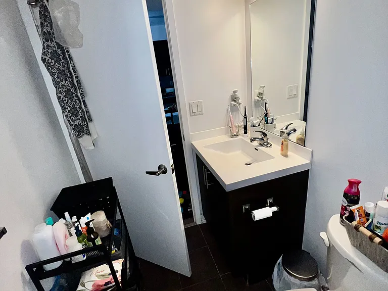 1420 Dupont St #513 — Photo 9