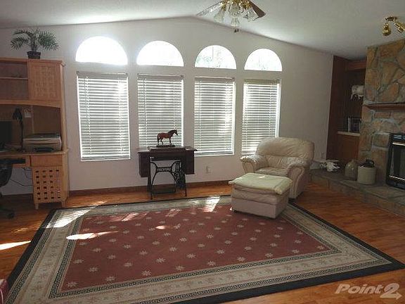 Tall Transom Windows to let in Florida's Natural Light