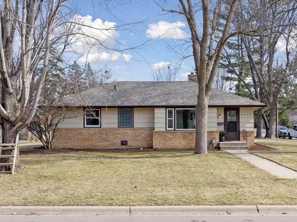 3900 Georgia Ave N, Crystal, MN 55427