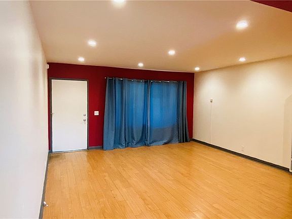 4th image of 4949 Coldwater Canyon Ave #1