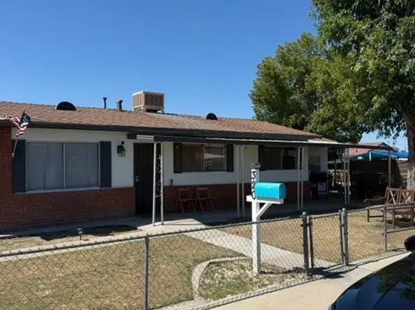 320 9th Ave, Delano, CA 93215