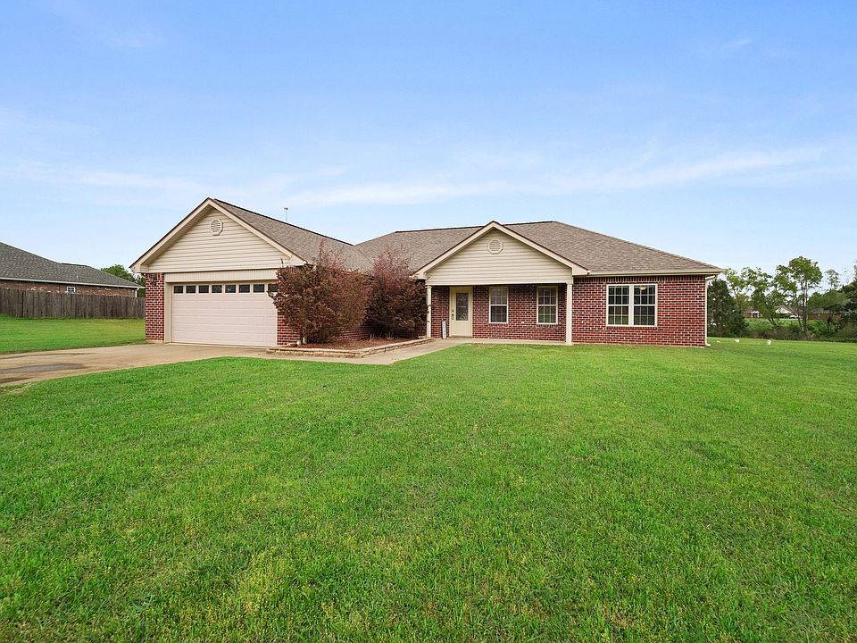 1st image of 107 Deer Brook Dr