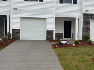 5127 Hyrule Dr, Charlotte, NC 28262