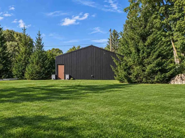 545 Bay St, Boyne City MI