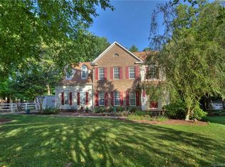 107 Duck Pond Ct, Fort Mill, SC 29715