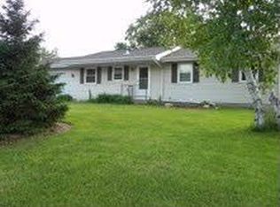 2935 McKnight Rd N, Maplewood, MN 55109