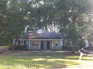 4 Westbrook Cir APT A, Valdosta, GA 31602