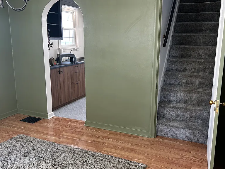 104 6th Pl — Photo 22
