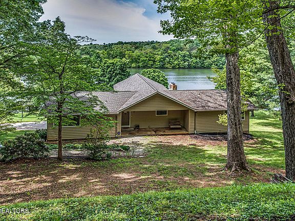 3rd image of 11415 Berry Hill Dr
