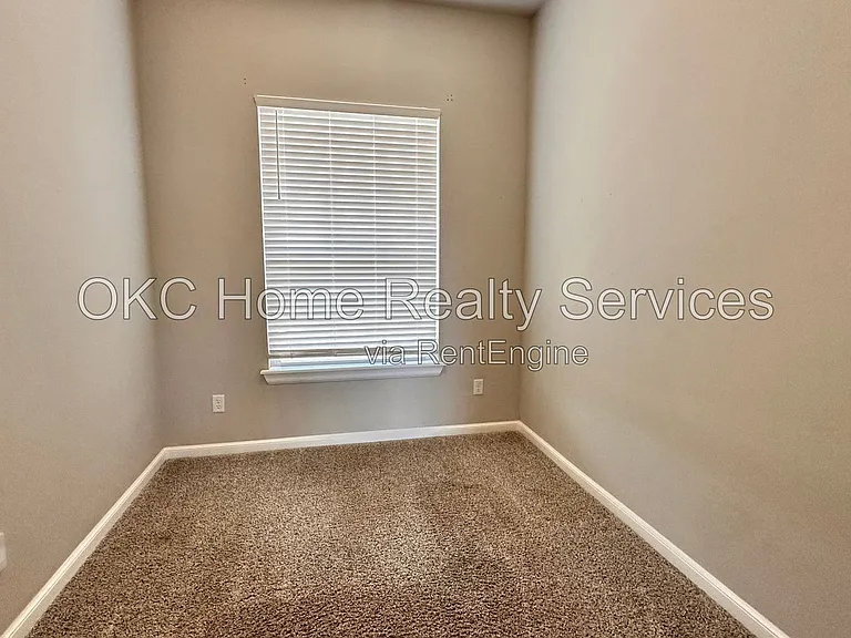 7724 Windstone Dr — Photo 10