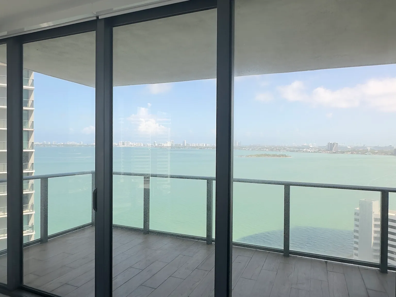 2 bed, 1143 sqft, $5,600 — Photo 2