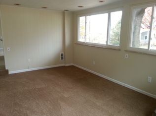 1655 Saddlespur Ln, Florissant, MO 63033