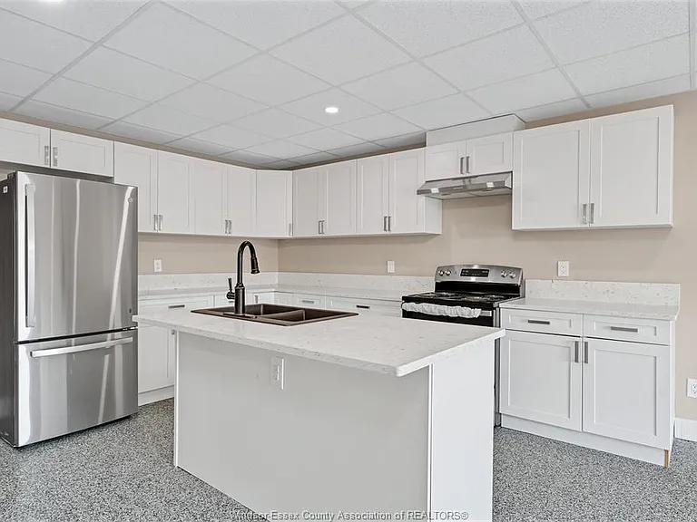 15 Renaud Dr #201 — Photo 12