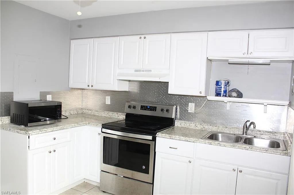 2 bed, 2.0 bath, 1152 sqft, $1,295 — Photo 3