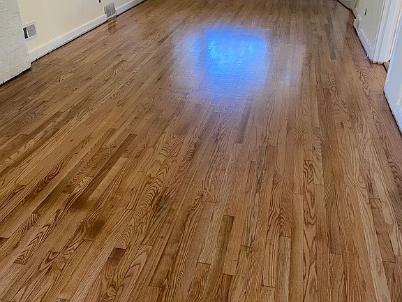 5th image of 2303 Wilson Ave