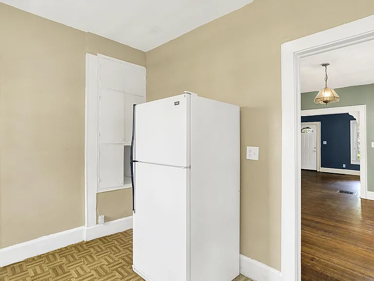626 N Riley Ave — Photo 15