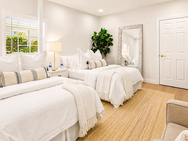 240 Santa Lucia Dr — Photo 31