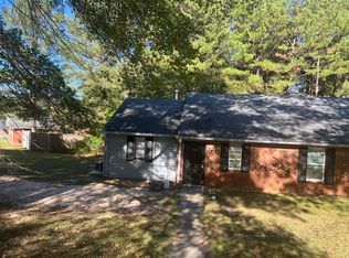 71 Stillwater Ln, Lawrenceville, GA 30044