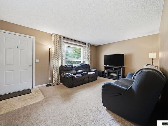 5th image of 4441 S 58th St