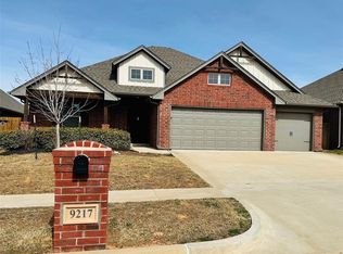 9217 NW 89th St, Yukon, OK 73099