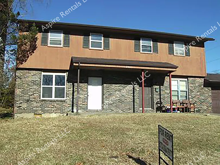 2905 N Willowbrook Rd #A — Photo 1