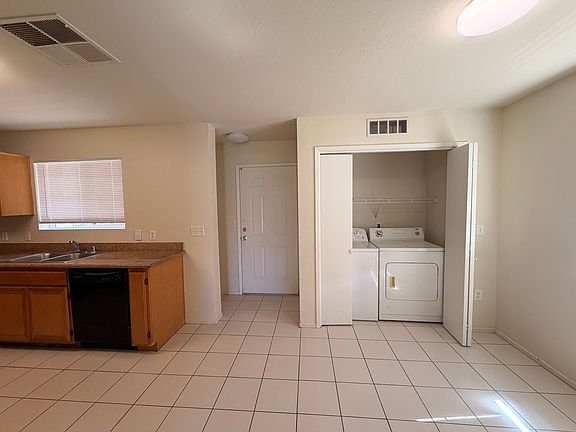 4th image of 600 Hosking Ave #84
