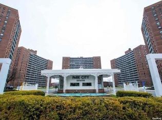 6125 98th St APT 6J, Rego Park, NY 11374