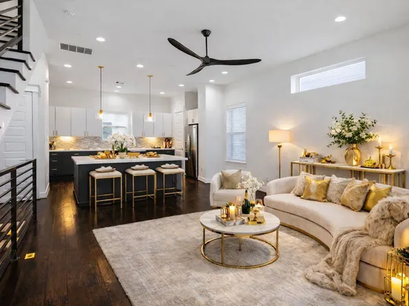 2116 Naomi St #A, Houston, TX 77054