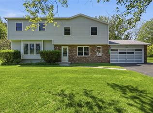 1441 Loughton Dr, Webster, NY 14580
