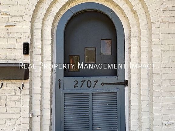 4th image of 2707 N Roxboro St