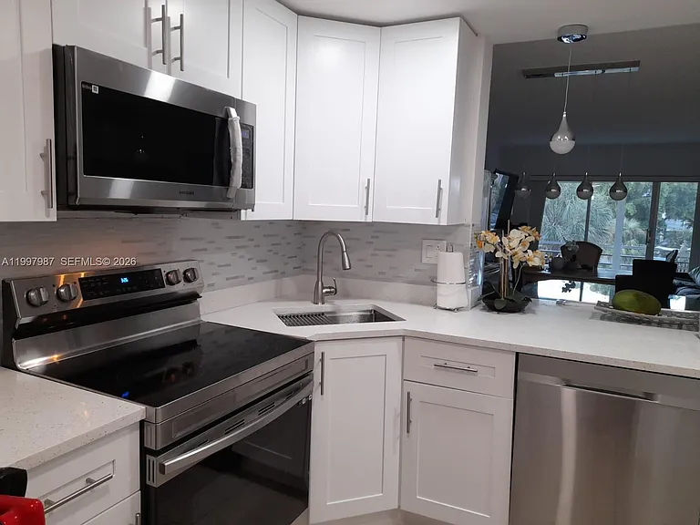 1541 S Ocean Blvd #318 — Photo 8