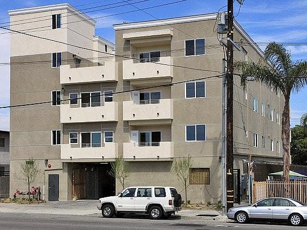 1st image of 7500 Vineland Ave #301