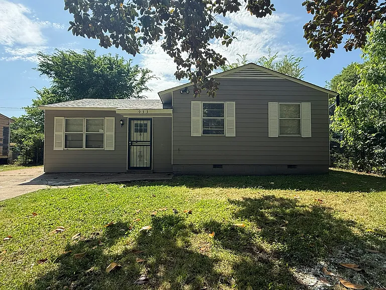 933 Leacrest Ave — Photo 1