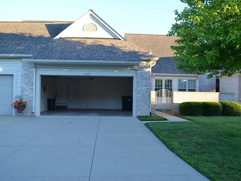 13313 Wyndemere Cir — Photo 3