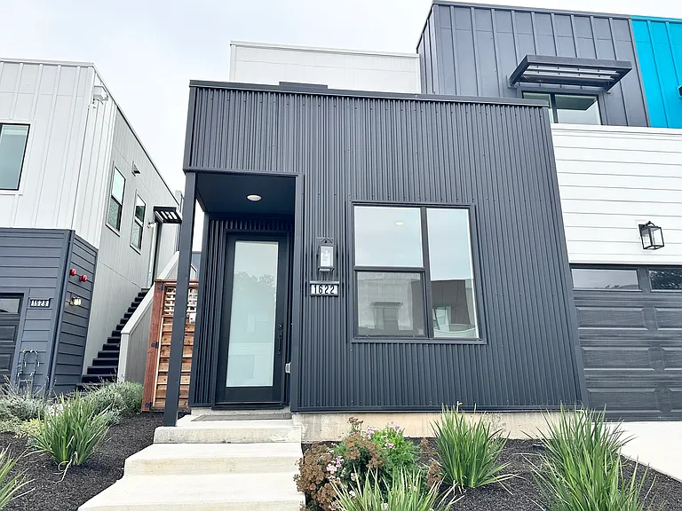 1622 Tecado Dr — Photo 2