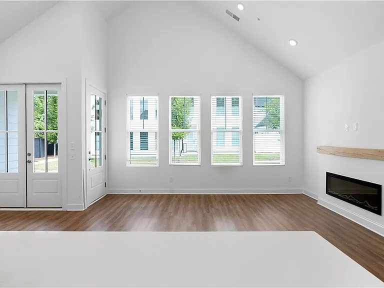 308 Chardonnay Way — Photo 23